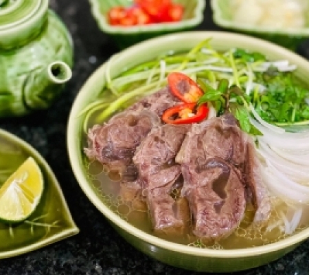 Phục Vụ Thức Ăn