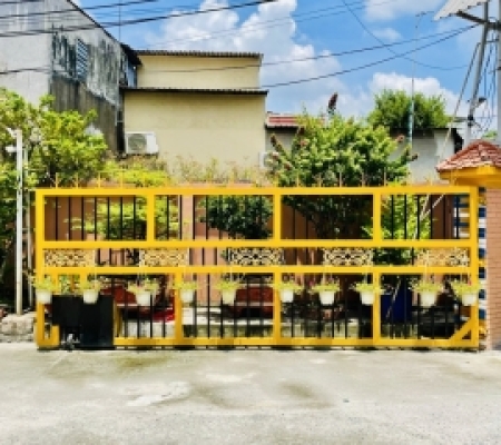 Khuôn Viên